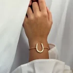 بنگل دخترانه نعل اسب